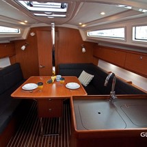 Bavaria CRUISER 34