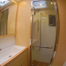 Lagoon 560