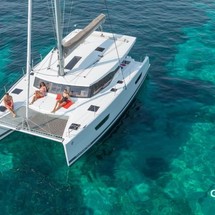 Fountaine Pajot Lucia 40