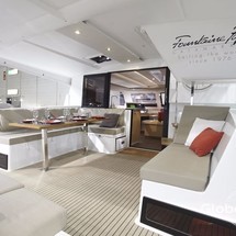 Fountaine Pajot Lucia 40