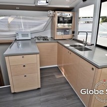 Fountaine Pajot Helia 44