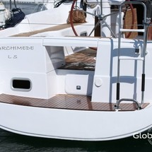 Beneteau Oceanis 37
