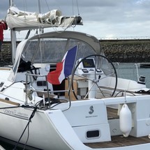 Beneteau Oceanis 37