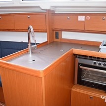 Bavaria CRUISER 34