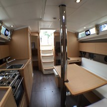 Beneteau Oceanis 38.1