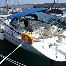 Bavaria 44