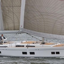 Hanse 548