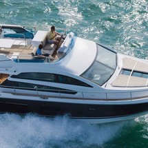 Fairline 42 Squadron