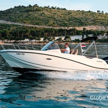 Quicksilver Activ 675 Sundeck