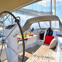 Hanse 325