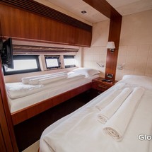 Galeon 640 FLY