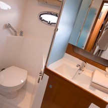 Beneteau Antares 36