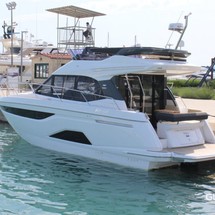 Bavaria R40 Fly
