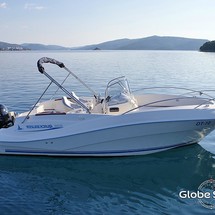 Quicksilver 635 Commander