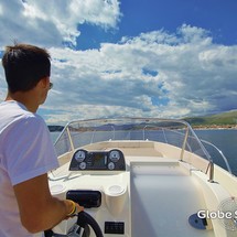 Quicksilver Activ 675 Open