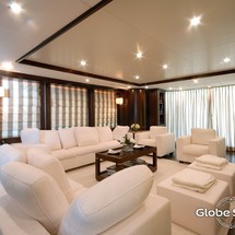 Benetti 122