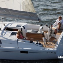 Hanse 385