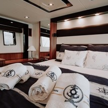 Sunseeker Predator 64