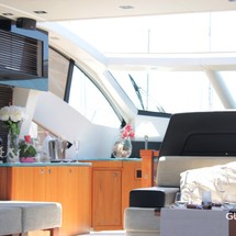Sunseeker Predator 64
