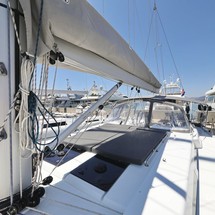 Hanse 548