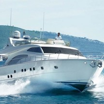 Ferretti 68