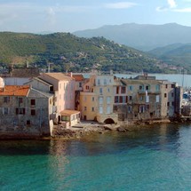 Syros 190