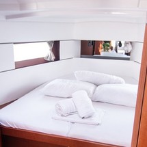 Beneteau Oceanis 38.1