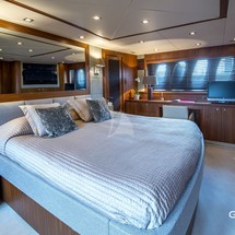 Sunseeker 90