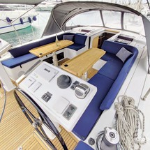 Hanse 548