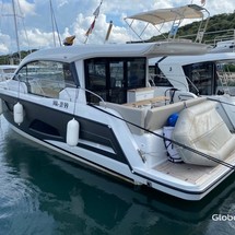 Sealine C390