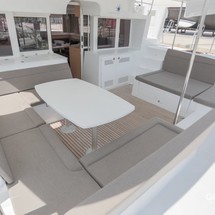 Lagoon 450 F