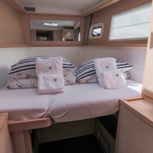 Lagoon 450 F