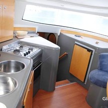 Fountaine Pajot Lavezzi 40