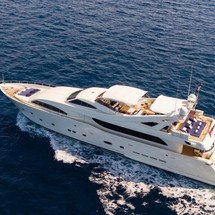 Ferretti 112