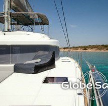 Lagoon 52