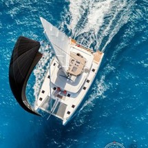 Lagoon 52