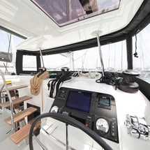 Lagoon 450 SporTop