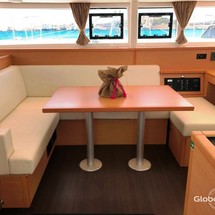 Lagoon 400 S2