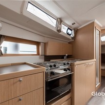 Beneteau Oceanis 38.1