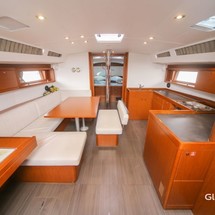 Beneteau Oceanis 48