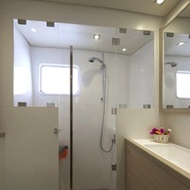 Lagoon 620