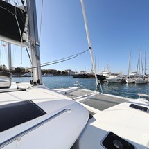 Lagoon 450 F