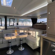 Fountaine Pajot Astréa 42