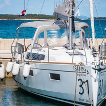 Beneteau Oceanis 38.1
