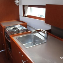 Beneteau Oceanis 38.1