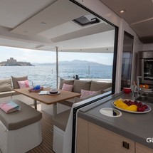 Fountaine Pajot Astréa 42
