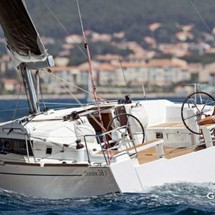 Beneteau Oceanis 38