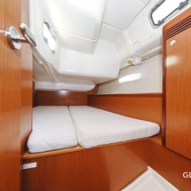 Beneteau Oceanis 40