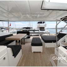 Lagoon 52