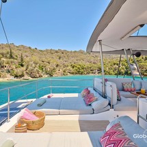 Fountaine Pajot Alegria 67